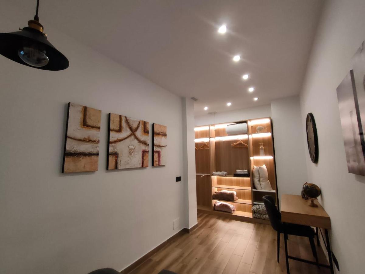 Budha Luxury Apartment Centro Historico De マラガ エクステリア 写真